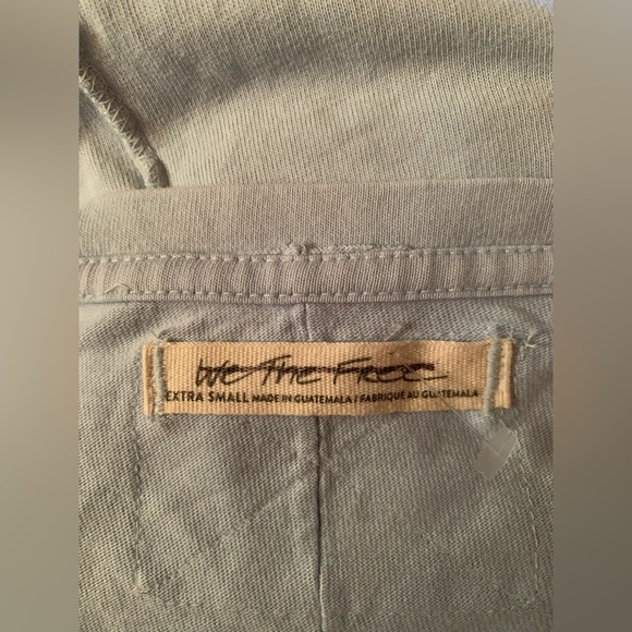NWOT FREE PEOPLE WE THE FREE XS OVERSIZED TEE LIGHT BLUE LONG SLEEVES T-SHIRT - Picture 3 of 9